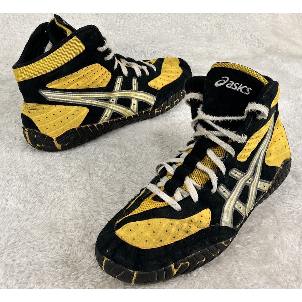 ASICS J000Y Wrestling Shoes OG Asics Aggressor 1 Men’s Size 11 Black Yellow Gold